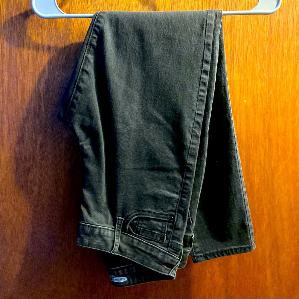 Black skinny jeans